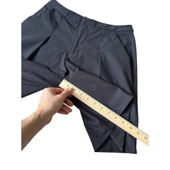 Lululemon Long Story Shorts Reflective Relaxed Bermuda Black Sz 4 - Picture 7 of 11